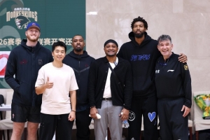 齊了！同曦男籃官博曬球隊新賽季4名外援：到位