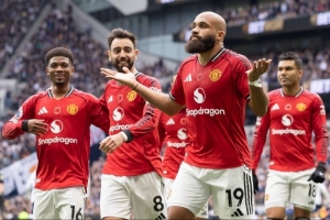 曼聯(lián)上次英超單場頭球雙響還是去年4月對切爾西，B費(fèi)加納喬破門