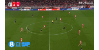 這球太帥了！凱恩遭對手兩人圍搶，瀟灑轉(zhuǎn)身直接過了個(gè)干凈
