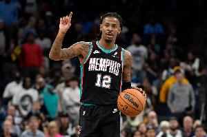 正負(fù)值+28全場(chǎng)最高！莫蘭特20中7砍下21分13助攻 另有5犯規(guī)7失誤