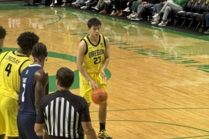 狀態(tài)不佳！林葳半場(chǎng)替補(bǔ)出戰(zhàn)6分鐘 3投0中&罰球2中1拿到1分1犯規(guī)