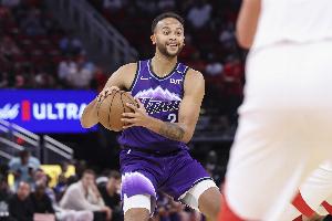 最近出場(chǎng)機(jī)會(huì)挺多！李凱爾7中3拿到8分4板4助