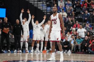 最后時刻超額！維金斯16中9&三分6中4砍22+4+3 半場轟下15分