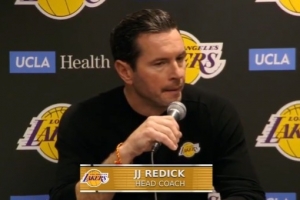 一臉不爽！雷迪克賽后新聞發(fā)布會非常簡短 全程只持續(xù)1分45秒