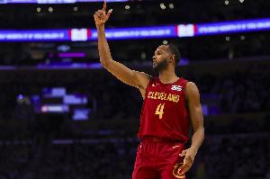 奮力反擊！莫布里傳射建功 騎士下半場打出12-0迅速迫近比分