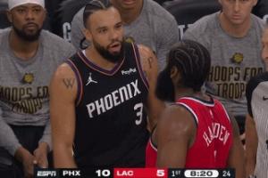 趕緊管管吧！狄龍與哈登還在喋喋不休 裁判一旁看戲！