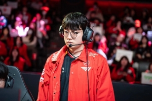 傳奇生涯！Mata達成第一位以選手身份、教練身份奪冠的成就