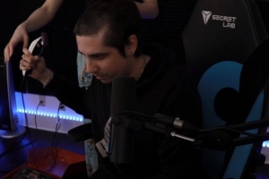 T1贏得六冠創(chuàng)造歷史！一大波歐美主播賽前Flag成真 紛紛直播剃光頭