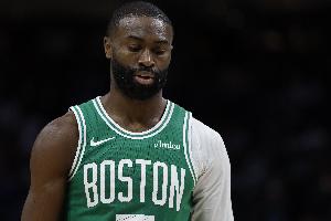 科塔：杰倫·布朗心態(tài)很好比賽水平已提升到新高度 他是個硬茬子