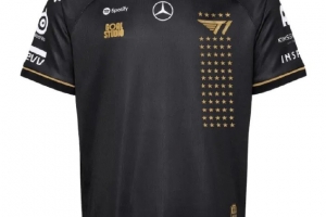 NAVI整活T1隊(duì)服并配文：五十年后T1的隊(duì)服