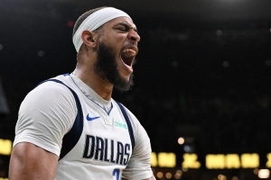 難得的流暢！拉塞爾策動攻勢 克里斯蒂擊地球助飛加福德重扣