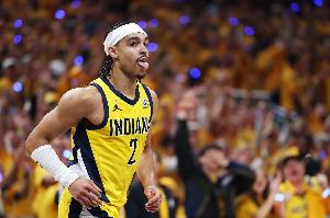 卡萊爾：內(nèi)姆哈德將在今天的比賽中復(fù)出 會(huì)密切關(guān)注他的上場(chǎng)時(shí)間