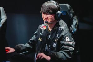 Faker：今天來到賽場時(shí)短暫想起了S7，我感受到自己成長了