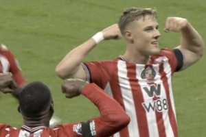 桑德蘭官推“吹”中衛(wèi)巴拉德：一場無比偉大的表演