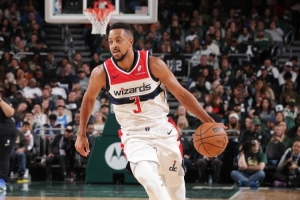 還能打！麥科勒姆連續(xù)兩場比賽上半場砍下20+ 隊(duì)史比爾之后首人