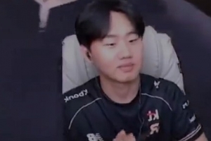 Kuro：Gumayusi這真的是人生贏家 今年真的很辛苦 我真的很尊敬他