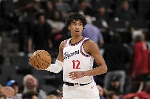 泰倫·盧：我們需要年輕人的強(qiáng)度和能量 當(dāng)他們得到機(jī)會(huì)時(shí)得抓住