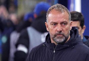 記者：弗里克給隊(duì)員三天假期，下周一拉菲尼亞等三人將傷愈回歸