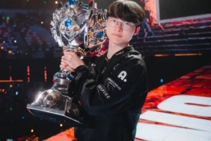 韓媒：SK集團(tuán)會(huì)長為T1奪冠發(fā)來賀電；T1有望實(shí)現(xiàn)扭虧為盈