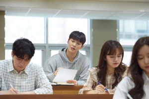 太明顯了！韓國頂級大學(xué)曝出大規(guī)模作弊丑聞 數(shù)百名學(xué)生涉嫌AI作弊