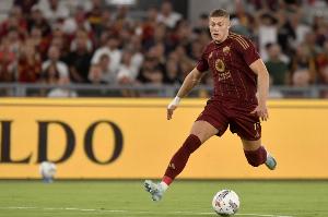 羅馬前鋒又傷一個！意媒：多夫比克股四頭肌受傷將接受進(jìn)一步檢查