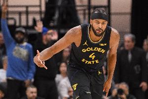 填滿數(shù)據(jù)欄！穆迪11中4拿下13分3板1助2斷1帽 正負(fù)值+22全場(chǎng)最高