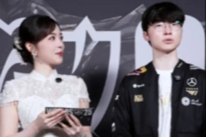 Faker賽后接受余霜采訪：這一冠不為了任何人，冠軍皮膚還沒有定