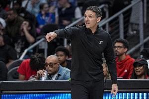 戴格諾特：我們能打不同類型切入戰(zhàn)術 想成為調動對手協(xié)防的球隊