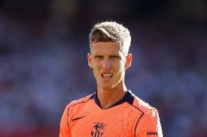 奧爾莫：萊萬的表現(xiàn)對(duì)球隊(duì)很重要 卡薩多感到肌肉有些問題