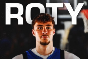 場均13.9+6.6+3！弗拉格有42%幾率奪得最佳新秀 排名新秀第一