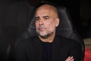 每體：瓜迪奧拉現(xiàn)身巴塞羅那，應邀參加記者的新書發(fā)布會