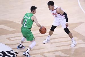 解說：遼粵的每次相遇 都不愧于中國籃球“國家德比”的稱號