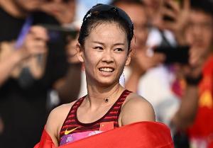 全運(yùn)會(huì)田徑女子20公里競走決賽：楊家玉第二次實(shí)現(xiàn)衛(wèi)冕 獲得金牌
