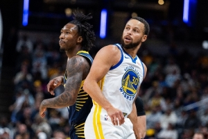 楊毅：欣賞庫(kù)里的方式與保羅等球員不同 庫(kù)里獨(dú)一無(wú)二&無(wú)法復(fù)制