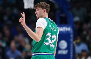 弗拉格：我的身體狀態(tài)還需要適應(yīng)NBA密集賽程 我們需要控制失誤