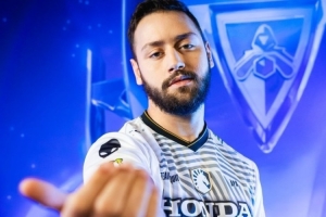 LCS賽區(qū)TL戰(zhàn)隊官宣：中路選手APA正式離隊！