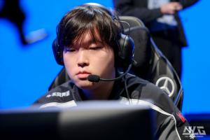 吧友們如何評價涵藝稱Bin的榮譽只輸給圣槍哥？吧友們認同嗎？