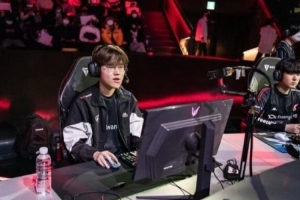 圈內(nèi)人：LNG的中單是bulldog，教練是Edgar