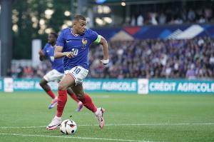 姆巴佩：C羅千球目標不可思議，但我們要去嘗試因為生涯只有一次