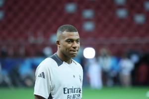 世體：巴薩方面對皇馬國腳們接連“受傷”退出國家隊集訓(xùn)感到困惑