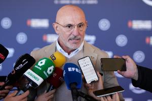 德拉富恩特：赫伊森有些輕微不適 西班牙擁有無盡的人才儲備