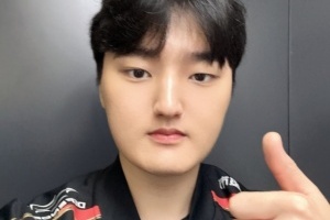 豆瓣網(wǎng)友爆料：T1疑似在世界賽期間接觸過(guò)Peyz，考慮T1.Peyz