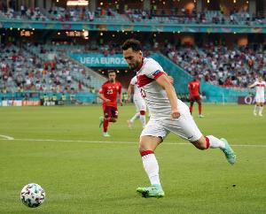 恰爾汗奧盧：這是一場重要的勝利，要避免附加賽累積黃牌停賽風(fēng)險