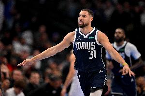 外線有譜！克萊16中7拿到19分 三分11中5