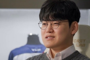 國(guó)外網(wǎng)友看Gumayusi離開(kāi)T1：T1 Viper組夢(mèng)之隊(duì)；你們?cè)诟墒裁矗? >
                                        </div>
                                    </div>
                                                                        <div   id=