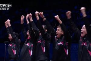 決勝盤讓二追三！山東隊(duì)第5場0-2落后，范思琦大逆轉(zhuǎn)奪女團(tuán)金牌！