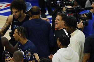 庫(kù)板和尼科都在爭(zhēng)奪杜蒙信任 前者幾個(gè)月來試圖發(fā)動(dòng)“宮廷政變”