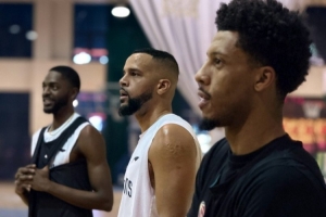 Erik Thomas也已到達基地參加合訓！新賽季三外援集結完畢