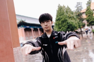 圈內(nèi)人：jd準(zhǔn)備先確保搶到gala wb在搶elk上比ig有優(yōu)勢