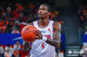 上賽季場(chǎng)均36分?jǐn)孬@得分王！媒體人：薩姆納已經(jīng)被訂了